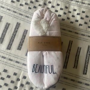 Rae Dunn Slippers size L/XL, new/never worn with tags.